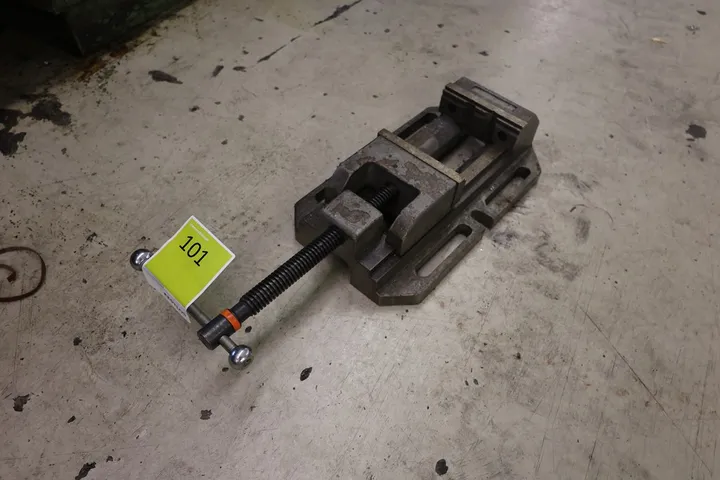 1 x Maschinen Schraubstock